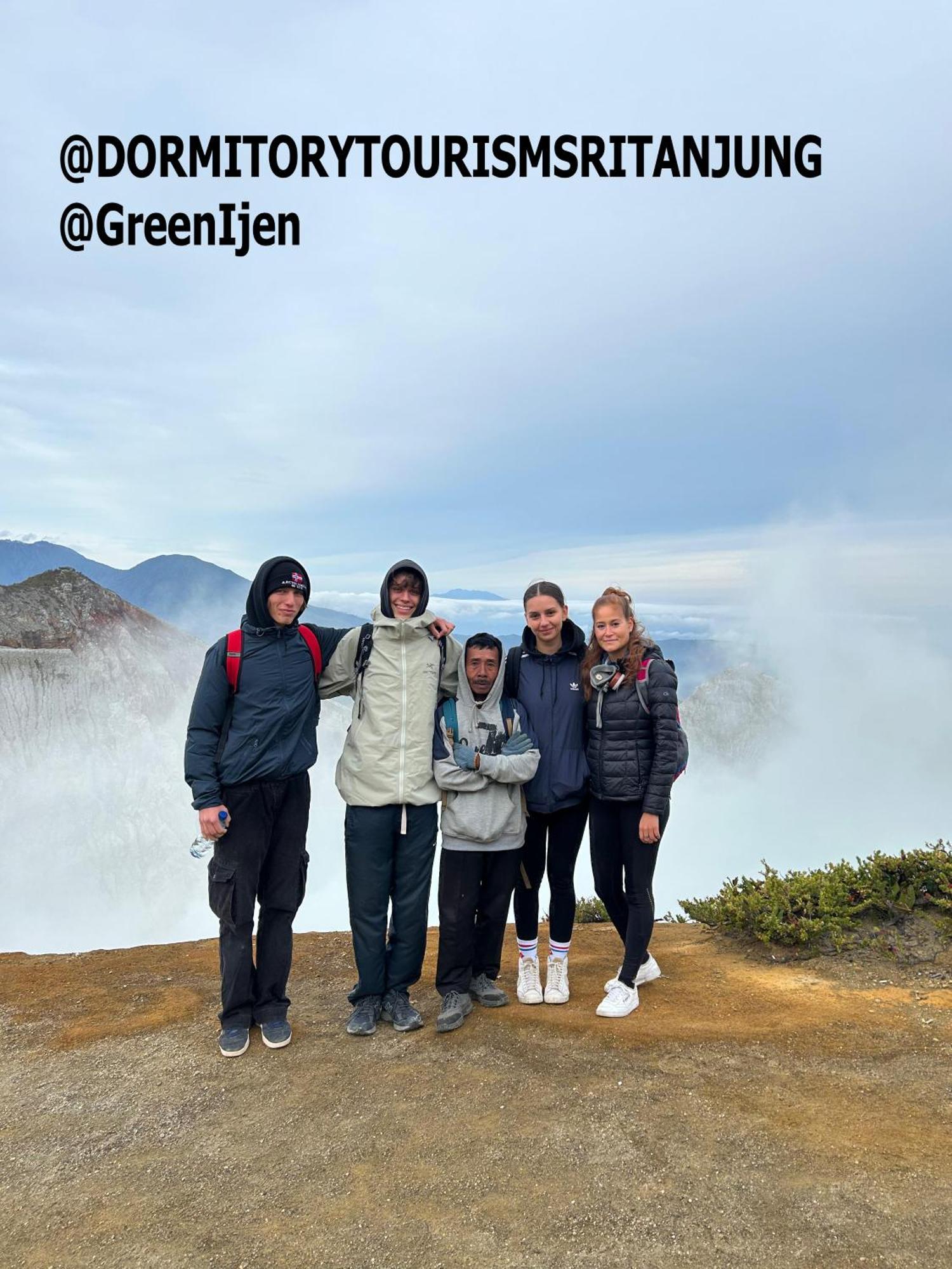 Homestay Tourism Sritanjung Banyuwangi With Ijen Tour By Celcius